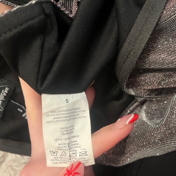 Speechless Shimmer Open Back Dress Size 5 - Picture 4 of 4